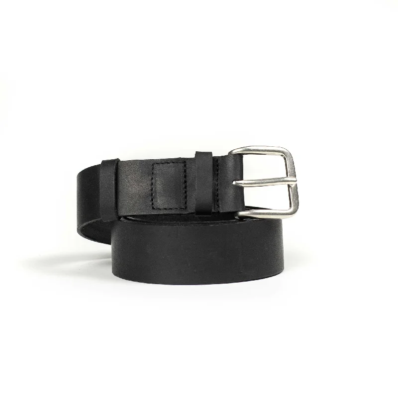 Belt in black suportlo leather